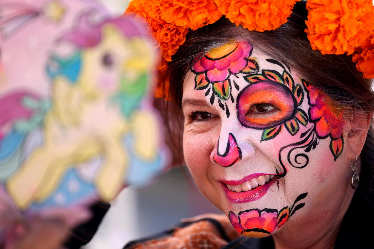 When Lisa Markidis saw her face painted like this, she smiled.