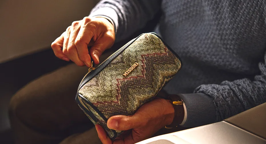 Delta one person open Missoni Amenity kit